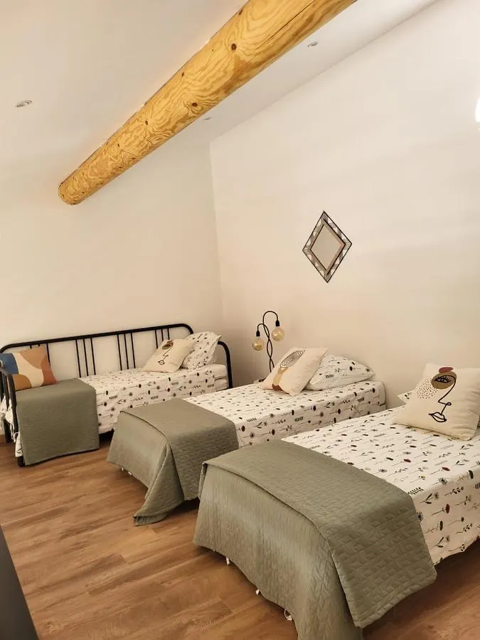 Holiday home Pissenlit Une Prairie En Provence Arles